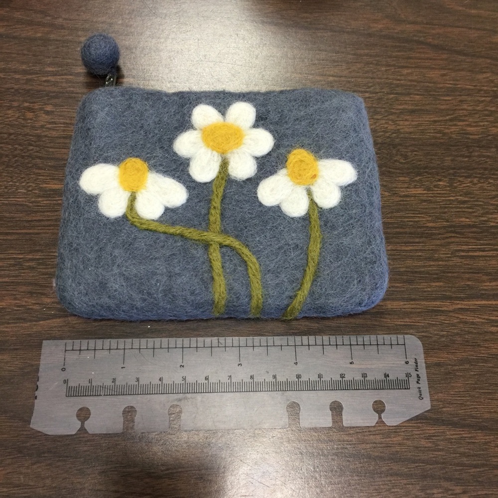 Mini makeup / jewelry pouch
